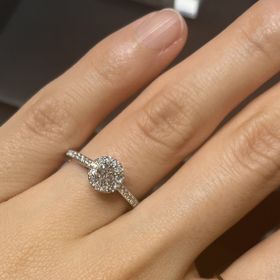 【ラザール ダイヤモンド(LAZARE DIAMOND)の口コミ】 LAZARE DIAMONDさんは輝きがとても綺麗で、全体的にギラギラしていました…