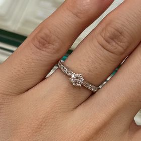 【Mariage ent(マリアージュエント)の口コミ】 前情報無しで伺いました。
気になったデザインがあったのですが、お値段通…