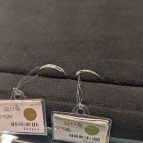 【GALA JEWELRY(ガラジュエリー)の口コミ】 ネットで決めていたのを見に行ったのですが実物を見たところ選んだ物が一…