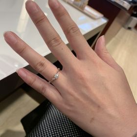 【COLANY(コラニー)の口コミ】 指輪のデザインが良かった事や指輪のコンセプトが気に入りました。初めは…
