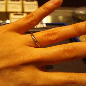 【tamaya BRIDAL(宝石の玉屋)の口コミ】 凹凸が無くシンプルで且つ可愛い付け心地の良いものを求めておりましたが…