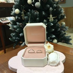 【TRECENTI(トレセンテ)の口コミ】 長く使っても飽きないシンプルなデザインの結婚指輪を探していて、シンプ…