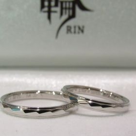 【輪-RIN-の口コミ】 なるべくシンプルなものを探していたところ、シンプル過ぎず価格帯も程よ…