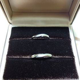 【アイプリモ(I-PRIMO)の口コミ】 新郎側意見です。
表面には通常サテンとは異なりダイヤモンドサテン(綺麗…