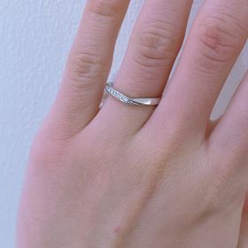 【TRECENTI(トレセンテ)の口コミ】 セミオーダーで職人さんがつくる指輪だからこそのV字ダイヤの綺麗さが決め…