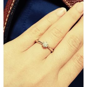 【銀座ダイヤモンドシライシの口コミ】 何店舗かまわりましたが、入った瞬間のお店の雰囲気が良くとても丁寧な接…