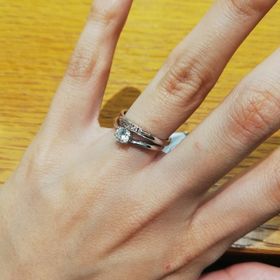 【いい夫婦Premier(プレミア)の口コミ】 プラチナとピンクゴールドのコンビネーションリングです。ホワイトダイヤ…