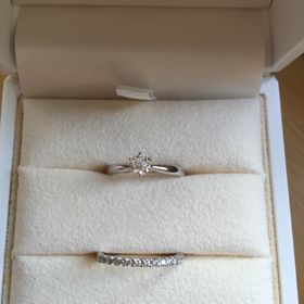 【TASAKI(タサキ)の口コミ】 結婚指輪はハーフエタニティリング、婚約指輪はオーソドックスなダイヤの…
