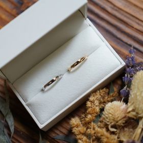 【THREE TREES(スリーツリーズ)の口コミ】 お互い結婚指輪に無頓着だったのですが、授かり婚ということもあり結婚式…