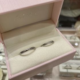 【Petit Marie(プチマリエ)の口コミ】 彼は艶消し加工の指輪がいい、私は艶がある方がいいと意見が分かれてしま…