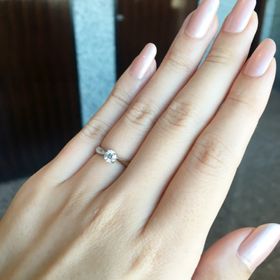 【ラザール ダイヤモンド(LAZARE DIAMOND)の口コミ】 断トツの決め手はダイヤの質です。そしてダイヤの輝きを引き立たせるよう…