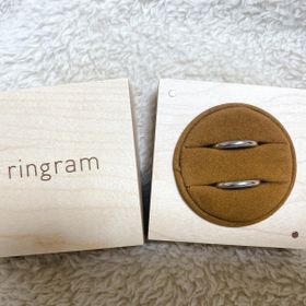 【ringram(リングラム)の口コミ】 結婚指輪の見た目はとにかくシンプルに、、！その分刻印は日付•スト…