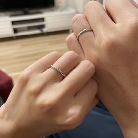 【ティファニー(Tiffany & Co.)の口コミ】 細い指輪があったことです。他店でも試着しましたが、私たちの指には太い…