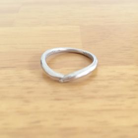【ケイウノ ブライダル(K.UNO BRIDAL)の口コミ】 指が綺麗に見える結婚指輪を探しました。ケイウノさんはどの指輪も綺麗で…