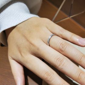 【TRECENTI(トレセンテ)の口コミ】 指輪の付け心地が違和感なくとても良かったです。ハーフエタニティリング…