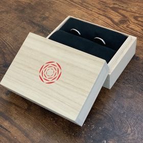 【出雲結(いずもゆい)の口コミ】 指輪探しは、妻に全て任せました。
色々探している時に、偶然出雲結に辿り…