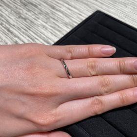 【TRECENTI(トレセンテ)の口コミ】 シンプルなデザインがとても気に入りました。最初はもう少し装飾の付いた…