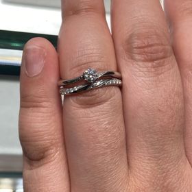 【アイプリモ(I-PRIMO)の口コミ】 わたしが一目惚れしたリングです。
クラウンの下部分に小さなダイヤモンド…