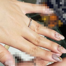 【ジュエリーツツミ(JEWELRY TSUTSUMI)の口コミ】 着けたときに指がより長くきれいに見えるとの理由でストレートタイプのも…