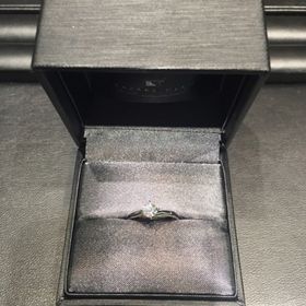 【ラザール ダイヤモンド(LAZARE DIAMOND)の口コミ】 婚約指輪はデザインよりもダイヤ重視で探していました。何軒かまわった中…