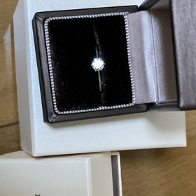 【アイプリモ(I-PRIMO)の口コミ】 シンプルで左右対称なものがよかったため、デザインで選びました。同じよ…