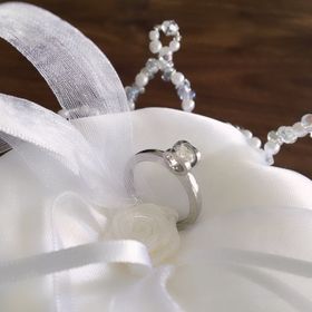 【ショパール(Chopard)の口コミ】 ハートの台座のデザインが可愛い！
他の指輪のデザインにはない、"ど…