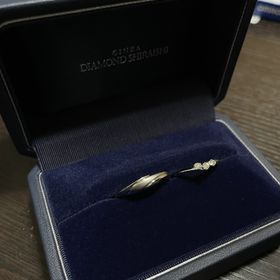 【銀座ダイヤモンドシライシの口コミ】 旦那と違うシリーズの指輪を選びました。これから長く付けるので、お互い…