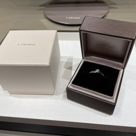 【アイプリモ(I-PRIMO)の口コミ】 婚約指輪については、他にはあまりないアシンメトリーなデザインが気に入…