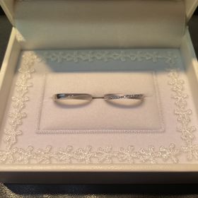 【日本ダイヤモンド貿易】の口コミ お手頃な価格で2人ともが気にいるデザインの結婚指輪を探していたら、ちょ...