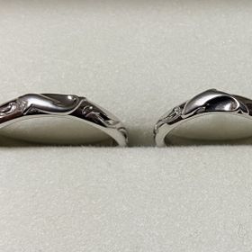 【GALA JEWELRY(ガラジュエリー)の口コミ】 ストレートタイプではなく、Ｖや曲線等の動きのある形で探していました。…