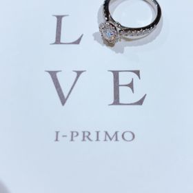 【アイプリモ(I-PRIMO)の口コミ】 迷っていたところ、試着を重ね納得のいくデザインを選ぶことができた。
ダ…