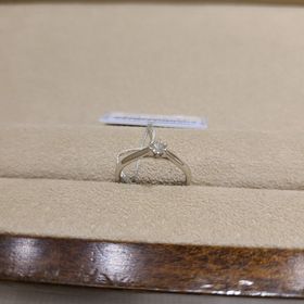 【TRECENTI(トレセンテ)の口コミ】 ストレートタイプのシンプルなものを探していたところ、イメージしている…