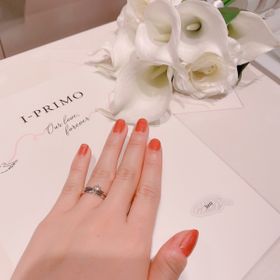 【アイプリモ(I-PRIMO)の口コミ】 横からみたデザインが好みだったこと、結婚指輪と婚約指輪をセットでつけ…