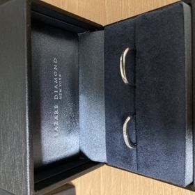 【ラザール ダイヤモンド(LAZARE DIAMOND)の口コミ】 シンプルでありつつもダイヤモンドは綺麗に輝いている指輪を探している中…