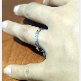 【TRECENTI(トレセンテ)の口コミ】 指輪のつけ心地は5店舗回った中で、1番良かったです。デザインもダイヤモ…