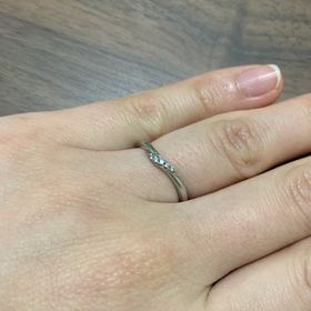 【ケイウノ ブライダル(K.UNO BRIDAL)の口コミ】 好きなことなど2人のことを聞いてデザイナーの方がデザインしてくださると…