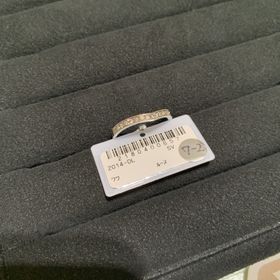 【TRECENTI(トレセンテ)の口コミ】 私の指はV字が似合わず、U字は綺麗に見えるのですが緩やかすぎてあまり惹…