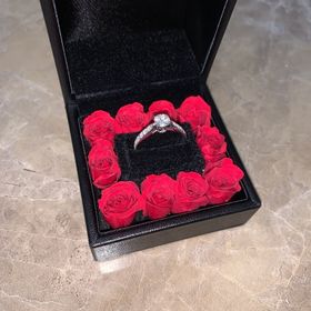 【エクセルコダイヤモンド(EXELCO DIAMOND)の口コミ】 色々みましたが、ミルグレインがとてもきれいで外資系よりも素敵なデザイ…