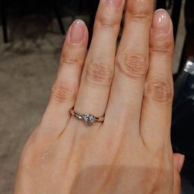 【ラザール ダイヤモンド(LAZARE DIAMOND)の口コミ】 ラザールダイヤモンドの指輪は全体的に見た目に存在感のあるタイプが多か…