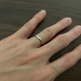 【ラザール ダイヤモンド(LAZARE DIAMOND)の口コミ】 男性ではあるものの、一粒ダイヤモンドがあるものを探していました。指輪…