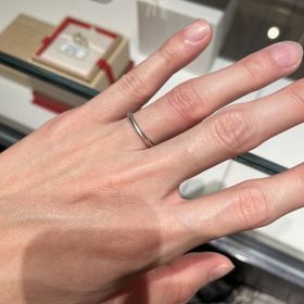 【エクセルコダイヤモンド(EXELCO DIAMOND)の口コミ】 プラチナ素材かつシンプルな指輪を探している方にはもってこいの結婚指輪…