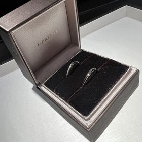 【アイプリモ(I-PRIMO)の口コミ】 デザインに一目惚れしこちらの指輪を選びました。シンプルでもなく派手で…