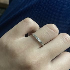 【アイプリモ(I-PRIMO)の口コミ】 締め付けられる感じもなく着け心地も良いので気に入っています。
普段指輪…