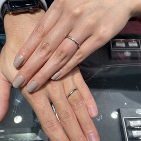 【エクセルコダイヤモンド(EXELCO DIAMOND)の口コミ】 きらびやかでありながらも、上品な印象を与えられるデザインです。
ウェー…