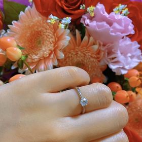 【ラザール ダイヤモンド(LAZARE DIAMOND)の口コミ】 ダイヤが有名なお店！という事でしたのでダイヤの大きさ、透明度を意識し…