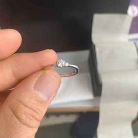 【エクセルコダイヤモンド(EXELCO DIAMOND)の口コミ】 1番はコンシェルジュの方の親身な接客で決めました。
初めての指輪選びで…