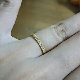 【CHER LUV(シェールラブ)の口コミ】 いかにも結婚指輪っぽいデザインよりも、
カジュアルな指輪がいいというの…