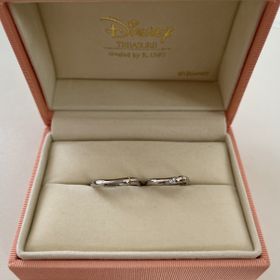 【ケイウノ ブライダル(K.UNO BRIDAL)の口コミ】 他のデザインや他のブランドの指輪をたくさん見ましたが、初めてケイウノ…