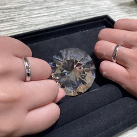 【TRECENTI(トレセンテ)の口コミ】 指につけた時のフィット感が非常に良く感じました。
ミルの細やかさからか…