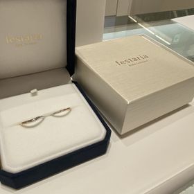 【festaria VOYAGE(フェスタリア ボヤージュ)の口コミ】 もともとthe結婚指輪とゆうようなシルバー色ではなく、ファッション感覚で…